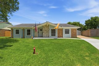 447 Castlebar Court, Houston, TX 77015