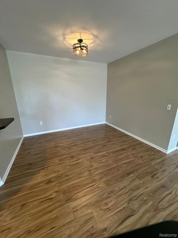 15269 Yale Drive 238, Clinton Township, MI 48038