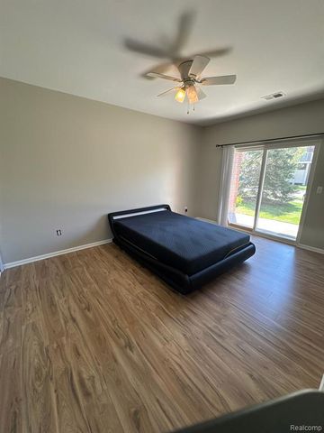15269 Yale Drive 238, Clinton Township, MI 48038
