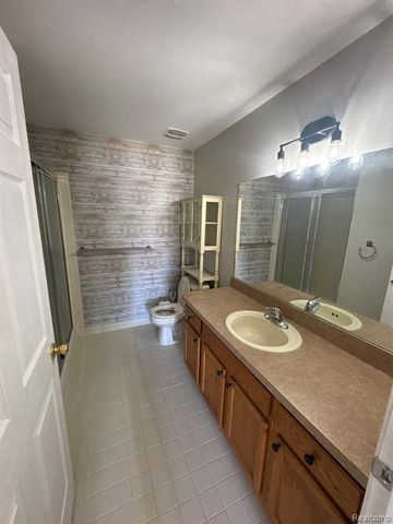 15269 Yale Drive 238, Clinton Township, MI 48038