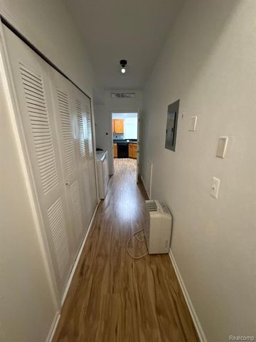 15269 Yale Drive 238, Clinton Township, MI 48038