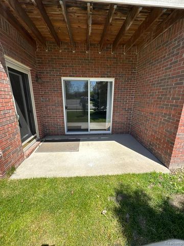 15269 Yale Drive 238, Clinton Township, MI 48038