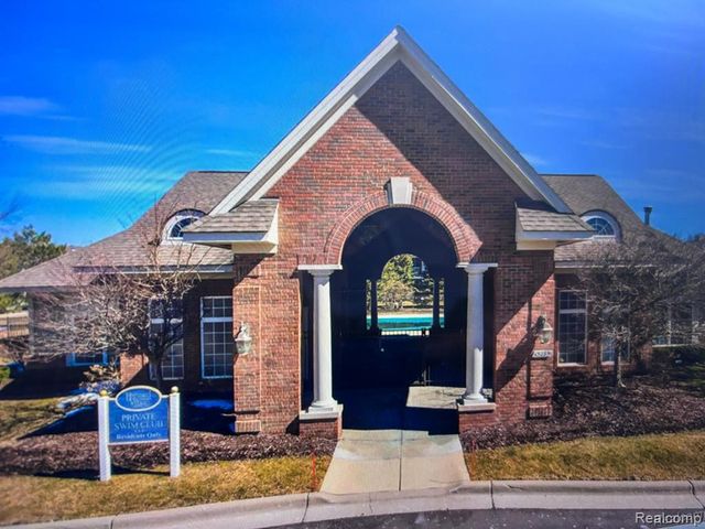 15269 Yale Drive 238, Clinton Township, MI 48038