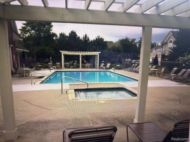 15269 Yale Drive 238, Clinton Township, MI 48038