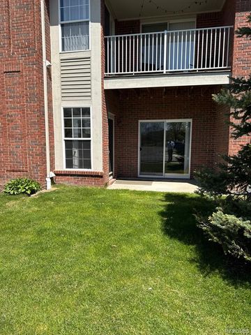 15269 Yale Drive 238, Clinton Township, MI 48038