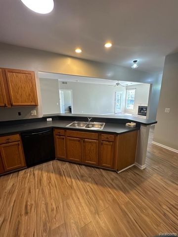 15269 Yale Drive 238, Clinton Township, MI 48038