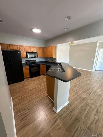 15269 Yale Drive 238, Clinton Township, MI 48038