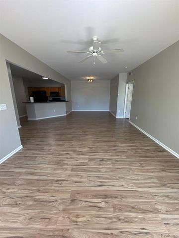 15269 Yale Drive 238, Clinton Township, MI 48038