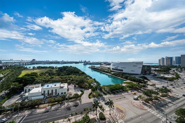 900 Biscayne Blvd 2208, Miami, FL 33132