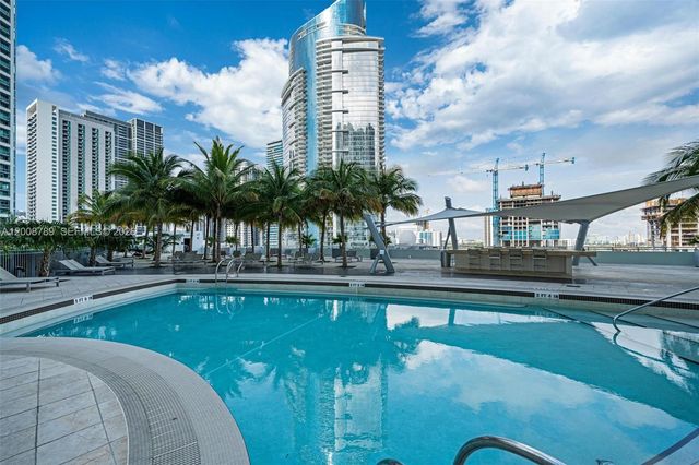 900 Biscayne Blvd 2208, Miami, FL 33132