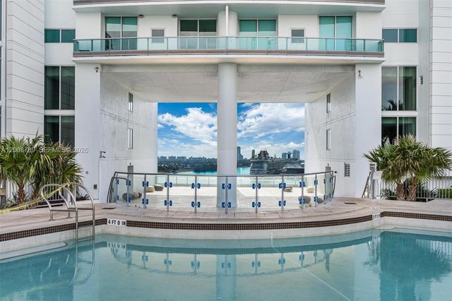 900 Biscayne Blvd 2208, Miami, FL 33132