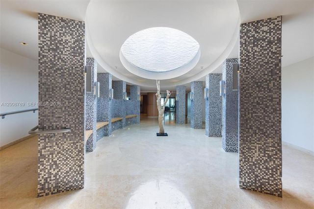 900 Biscayne Blvd 2208, Miami, FL 33132