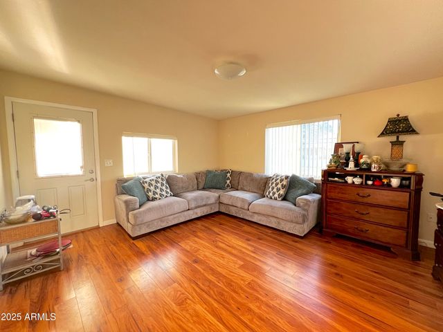 10726 W KELSO Drive, Sun City, AZ 85351