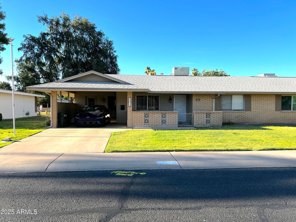 10726 W KELSO Drive, Sun City, AZ 85351