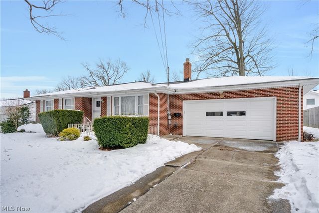 3847 Daytona Drive, Austintown, OH 44515