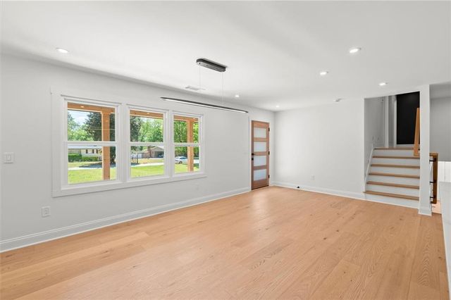 61 Suburban NW, Kennesaw, GA 30144