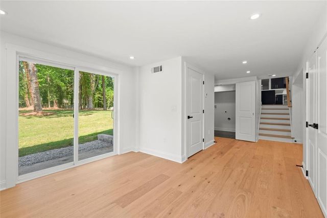 61 Suburban NW, Kennesaw, GA 30144