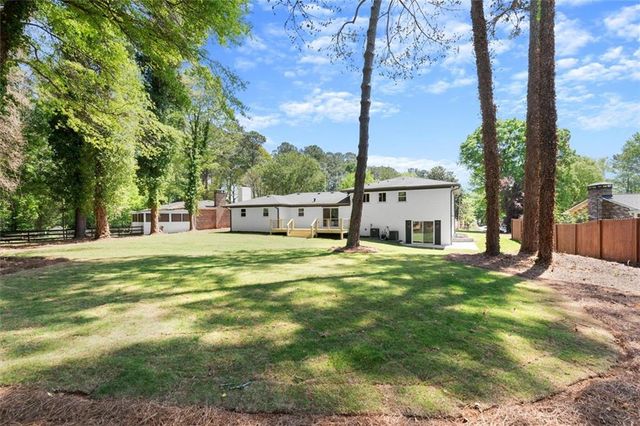 61 Suburban NW, Kennesaw, GA 30144