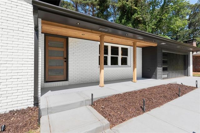 61 Suburban NW, Kennesaw, GA 30144