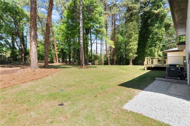 61 Suburban NW, Kennesaw, GA 30144