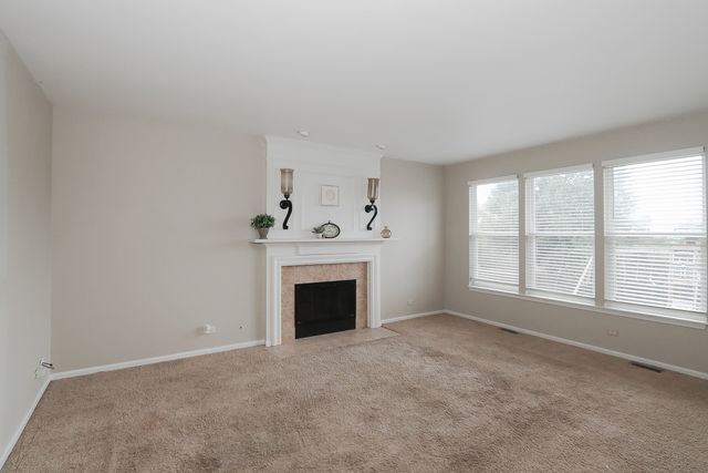 1112 Spinnaker Street, Elgin, IL 60123