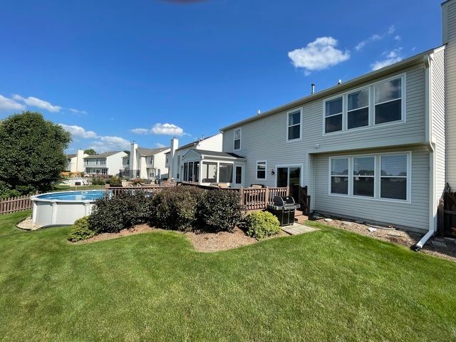 1112 Spinnaker Street, Elgin, IL 60123