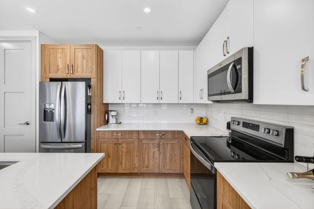 410 SE 12th Court, Fort Lauderdale, FL 33316