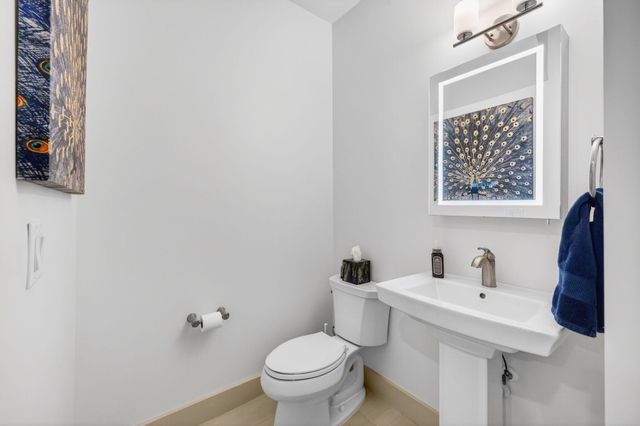 410 SE 12th Court, Fort Lauderdale, FL 33316