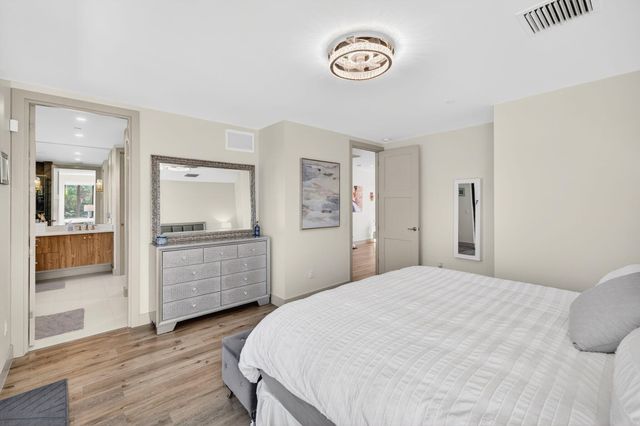 410 SE 12th Court, Fort Lauderdale, FL 33316