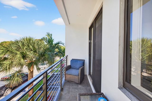 410 SE 12th Court, Fort Lauderdale, FL 33316