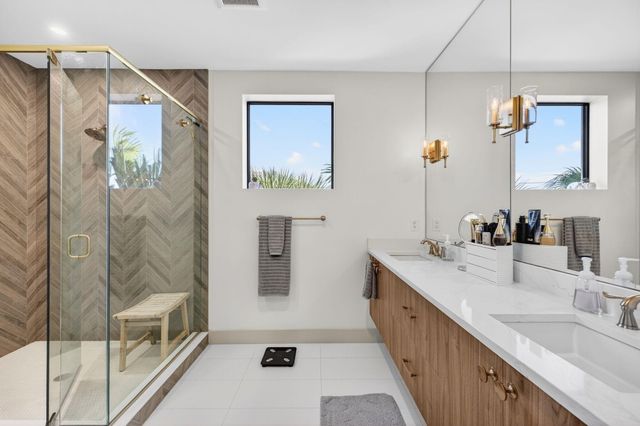 410 SE 12th Court, Fort Lauderdale, FL 33316