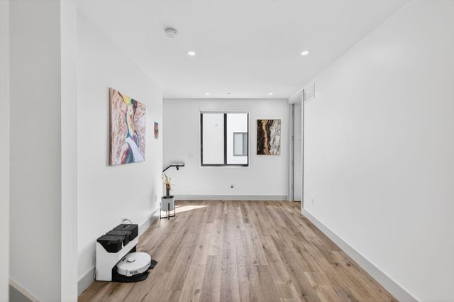 410 SE 12th Court, Fort Lauderdale, FL 33316