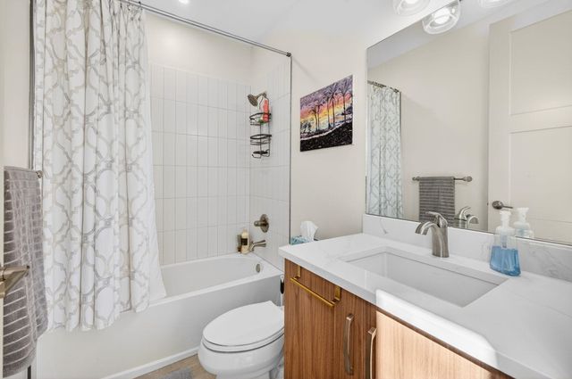 410 SE 12th Court, Fort Lauderdale, FL 33316