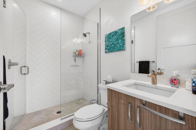 410 SE 12th Court, Fort Lauderdale, FL 33316