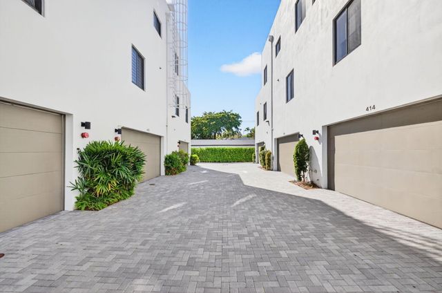 410 SE 12th Court, Fort Lauderdale, FL 33316