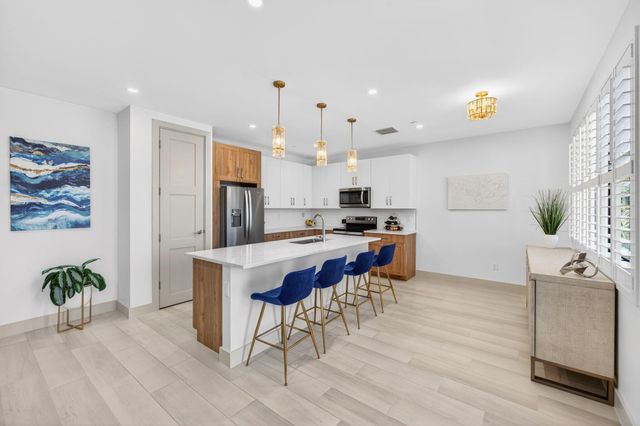 410 SE 12th Court, Fort Lauderdale, FL 33316