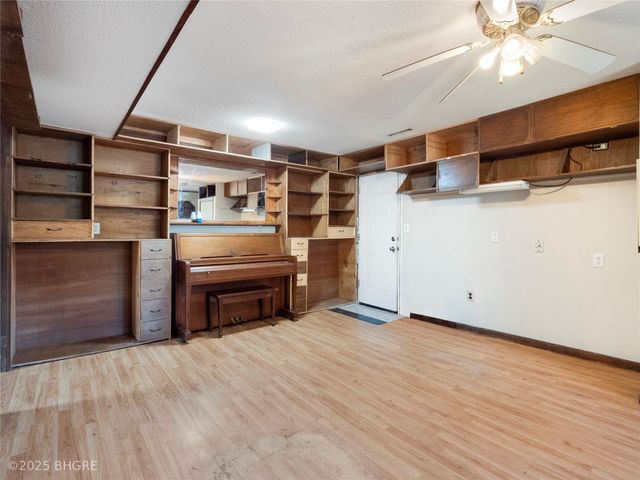 411 W Pleasant Street, Pleasantville, IA 50225