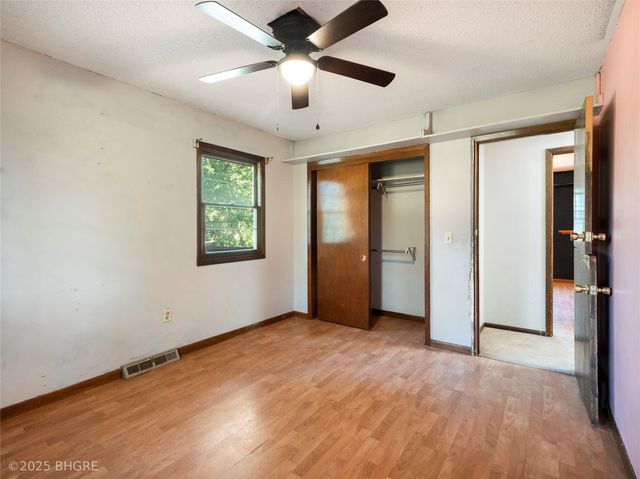 411 W Pleasant Street, Pleasantville, IA 50225