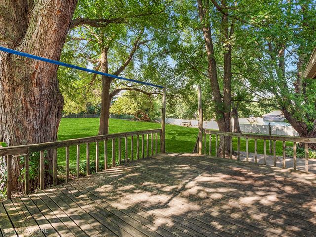 411 W Pleasant Street, Pleasantville, IA 50225