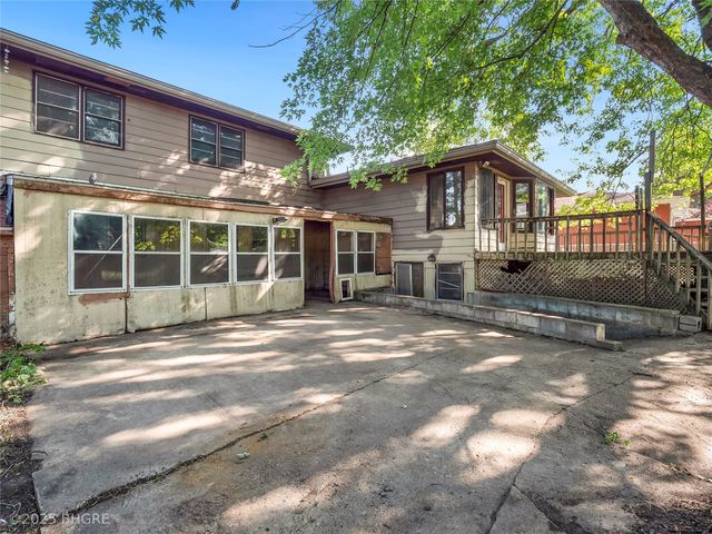 411 W Pleasant Street, Pleasantville, IA 50225