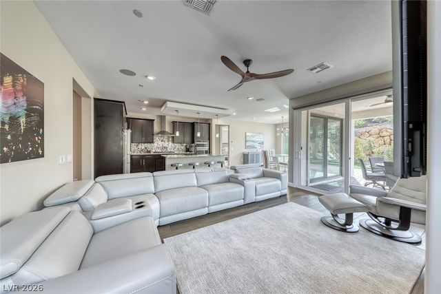 57 Stone Yucca Court, Henderson, NV 89011