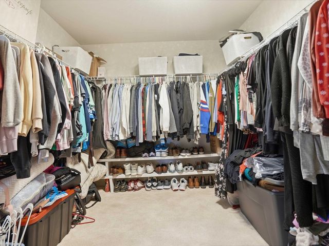 20483 St Martins Avenue, Macomb Twp, MI 48044