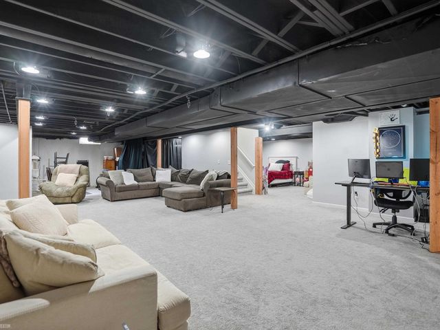 20483 St Martins Avenue, Macomb Twp, MI 48044