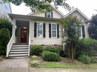 121 Amberglen Lane, Holly Springs, NC 27540