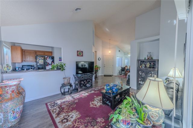 7409 Winter Garden Court, Las Vegas, NV 89145