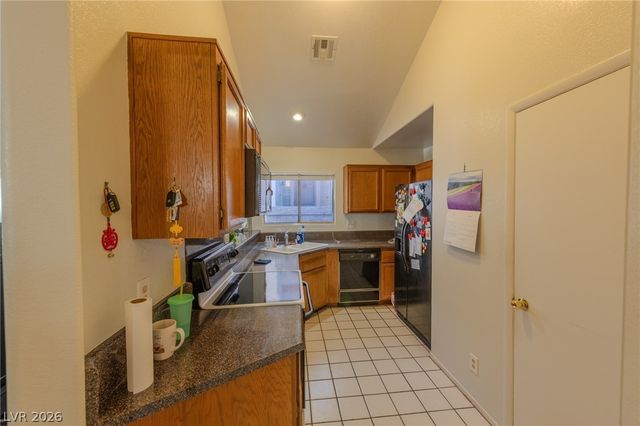 7409 Winter Garden Court, Las Vegas, NV 89145
