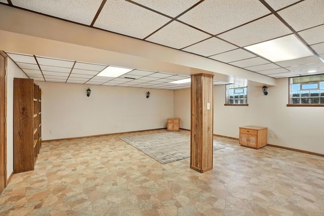 1246 River Drive, Munster, IN 46321