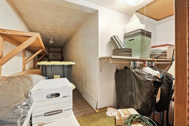 1246 River Drive, Munster, IN 46321