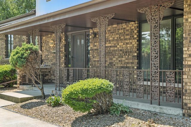 1246 River Drive, Munster, IN 46321