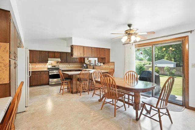 1246 River Drive, Munster, IN 46321